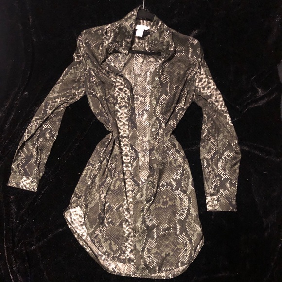 satin shirt dress - Picture 4 of 4